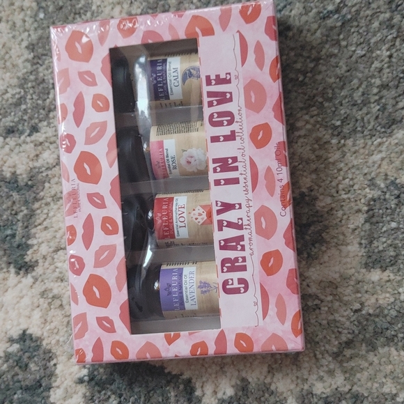 Lefleuria Pure and Natural Essential Oils Crazy in Love Aromatherapy Coll - Picture 13 of 13